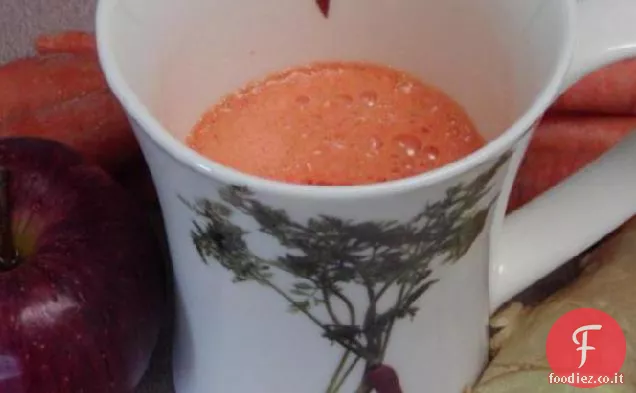 Succo di mela, carota e zenzero