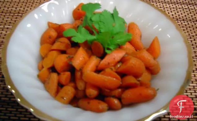 Verdure sostanziose e salsiccia cuocere