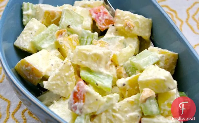 Insalata di mele, sedano e rafano