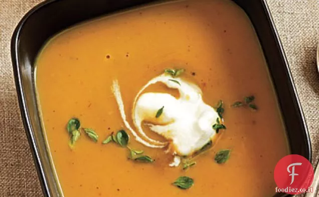 Zuppa di castagne arrosto con crema di timo