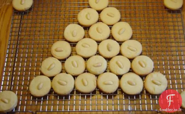 Biscotti di pasta frolla allo zenzero e mandorle