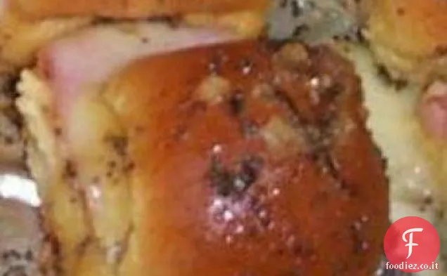 Antipasto di prosciutto marinato e panini svizzeri