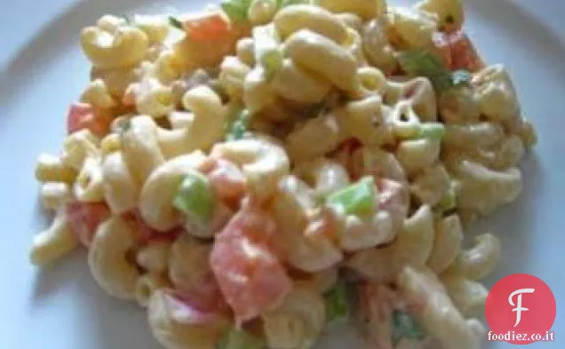 Insalata di maccheroni al formaggio