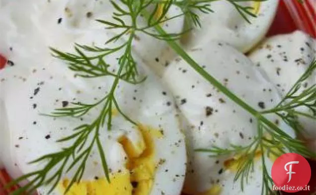 Uova russe con salsa di rafano