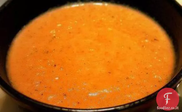 Zuppa di pollo dorata con palline di matzo