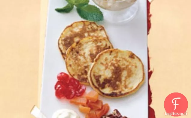 Blinis con Caviale di Tapioca, Frutta candita, Noci pecan tostate e Crème Fraîche