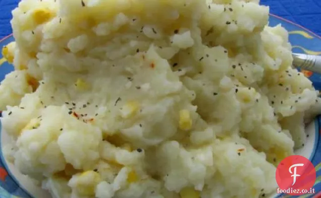 Purè di patate all'aglio con mais