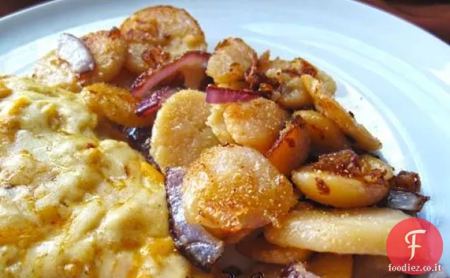 Purè di patate e purè di patate all'aglio e alle erbe