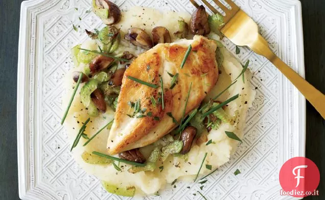 Pollo saltato con purea di sedano e castagne