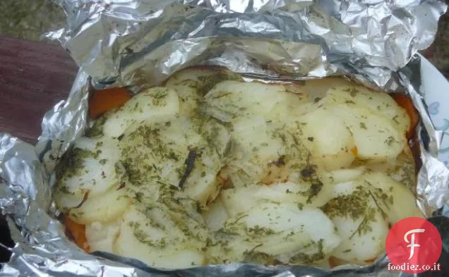 Frittelle di patate croccanti e cipolla verde di Kittencal (Latkes)