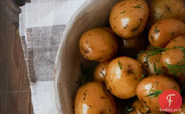 Patate novelle con burro di aneto