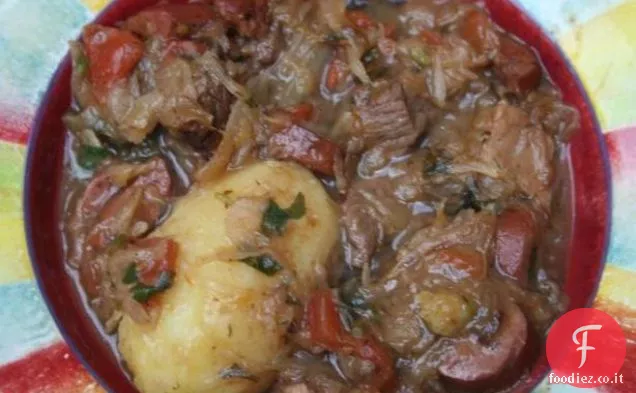 Ravioli di pollo e funghi selvatici con salsa di salvia ciliegia