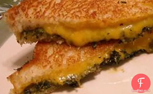 Formaggio alla griglia facile e veloce