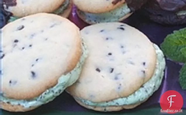 Biscotti al cioccolato e gelato alla menta