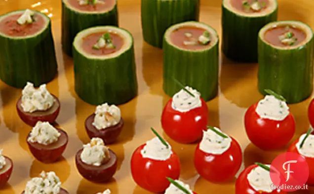 Formaggio blu-Ripieno di noci in tazze d'uva