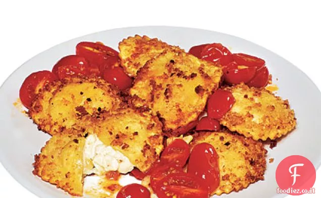 Ravioli veloci croccanti con salsa di pomodoro arrosto