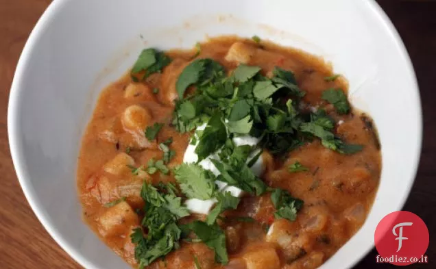 Zuppa di pomodoro, semola e coriandolo