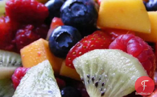 Macedonia di frutta con sciroppo di vaniglia mela