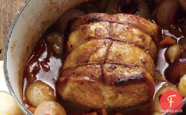 Lombo di maiale con cipolline e albicocche