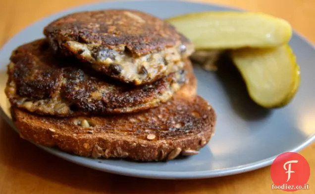 Hamburger di fagioli neri di patate dolci