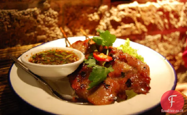 Pollo ripieno di piantaggine con salsa di tamarindo