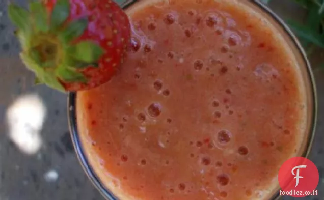 Frullato di pesche e fragole