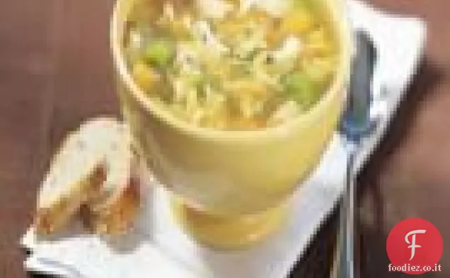 Zuppa di spaghetti di pollo vecchio stile