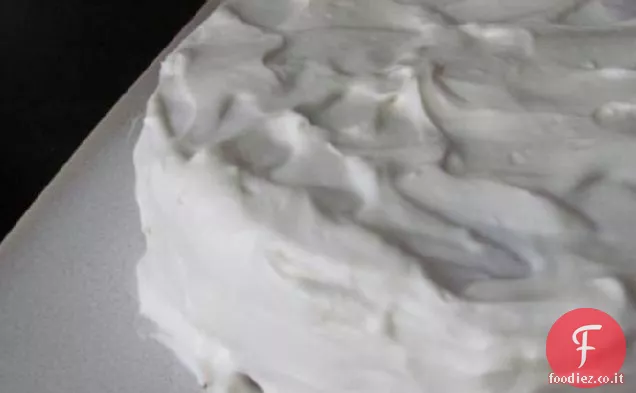 Torta di banana con glassa di crema di formaggio bourbon