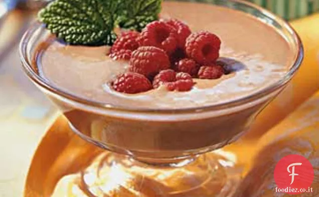 Chocolate-Frangelico Crème Anglaise Coupes con Lamponi Freschi