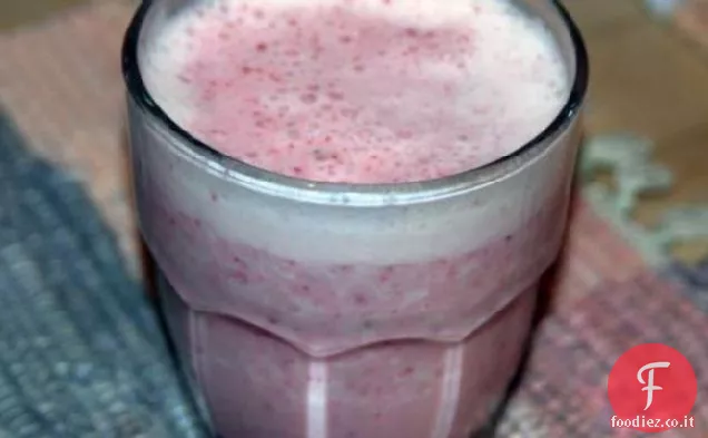 Frullato di yogurt a due bacche