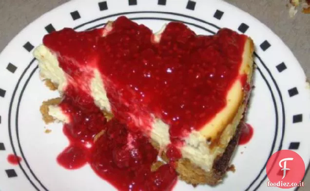 Cheesecake al limone con salsa di lamponi