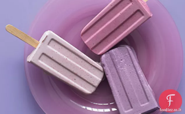 Gelato e frutti di bosco misti