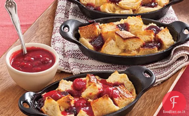 Budino di pane ai frutti di bosco