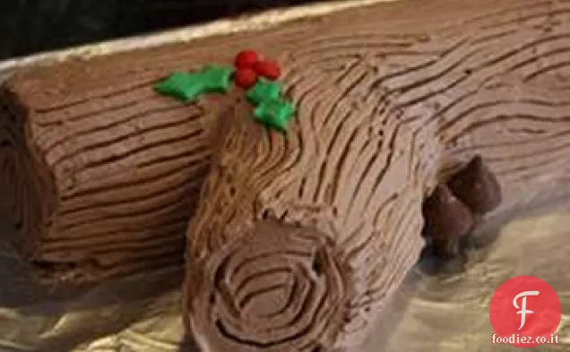 No-Bake Chocolate Yule Log con funghi al cioccolato