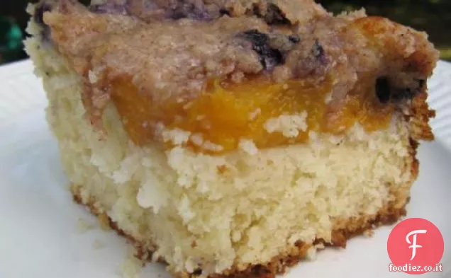 Torta di caffè alla pesca al mirtillo