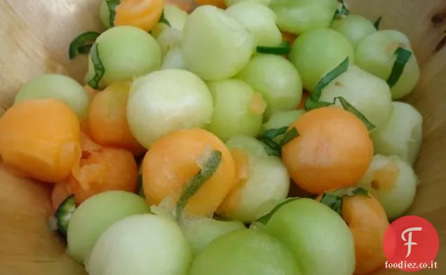 Semifreddi alla frutta galleggianti