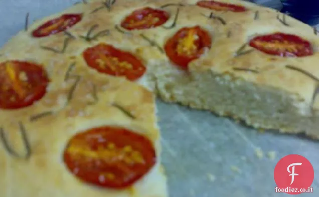 Focaccia Vegetariana al Rosmarino e Pomodoro