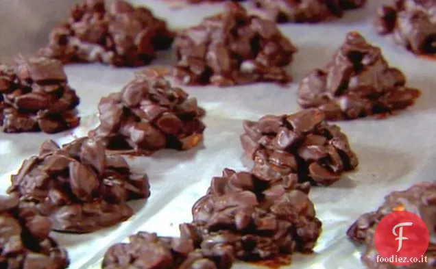 Grappoli di mirtilli e Mandorle ricoperti di cioccolato