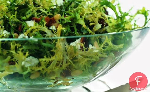 Frisée, pancetta e insalata di formaggio di capra