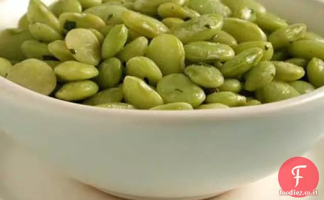 Fagioli freschi di mirtillo con limone e olio d'oliva