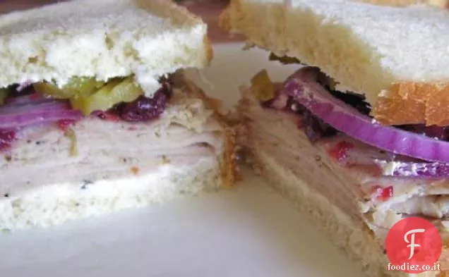 Sandwich di tacchino al mirtillo rosso su lievito madre non caseario