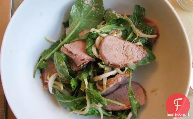 Cena stasera: Filetto di maiale con rucola, indivia e vinaigrette di noci