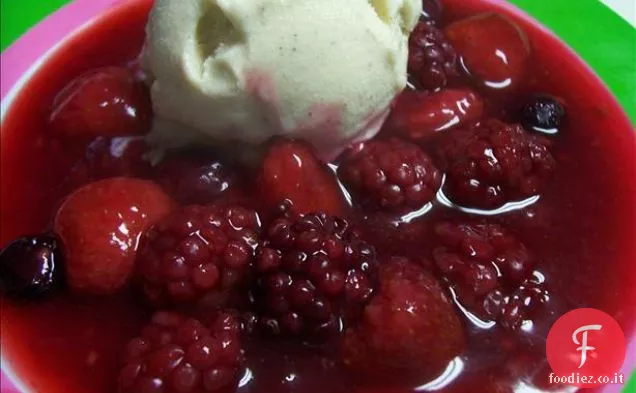 Rote Grütze Budino di frutti di bosco misto tedesco