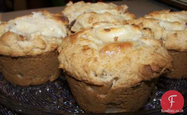 Muffin alla pera, dattero e crema di formaggio