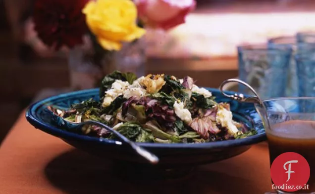 Verdi amari con Vinaigrette di mele cotogne e formaggio blu