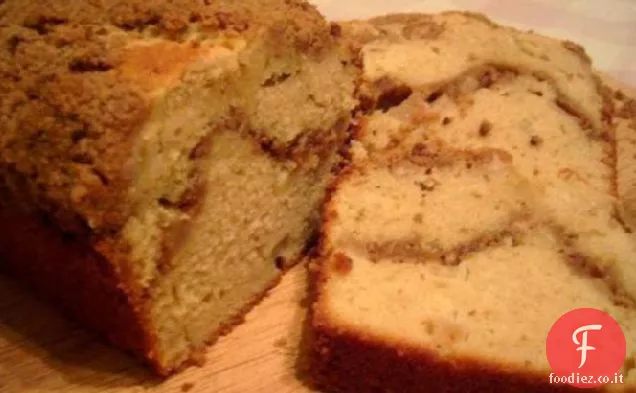 Torta di pagnotta di mele burrosa