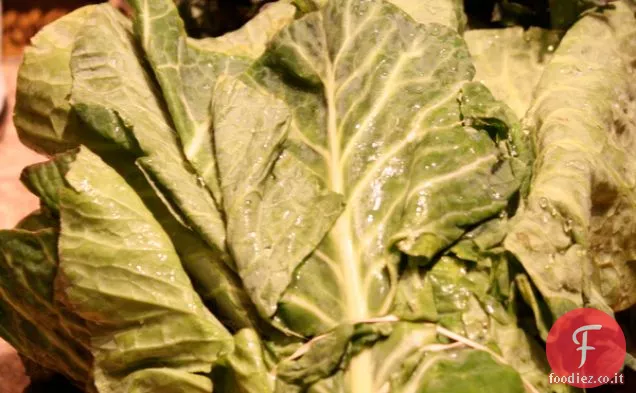 Verdure senza carne e un lato di pane di segale tostato con Carraway S