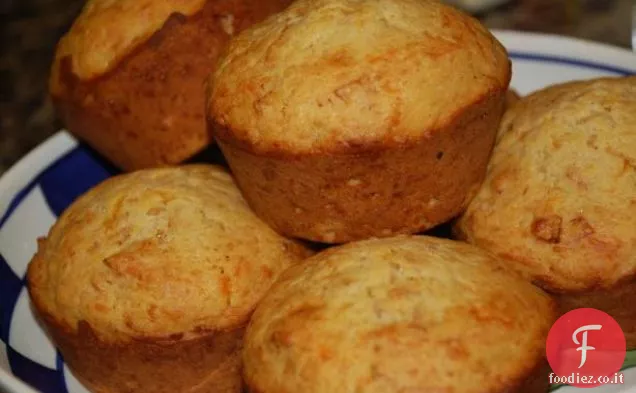 Pepperoni & Cheddar Mais Muffin in un