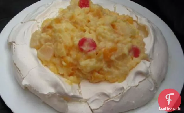 Pavlova con ripieno di crema di frutta