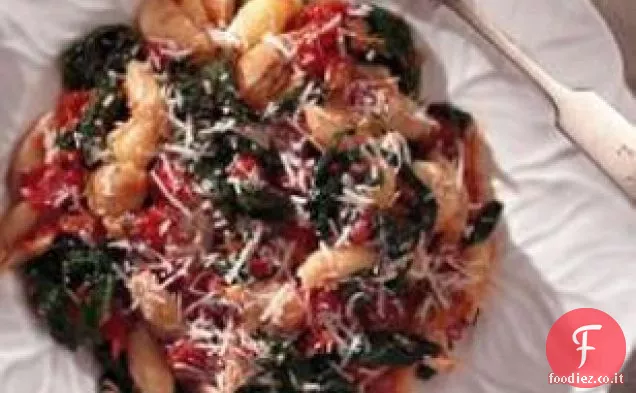 Pasta con verdure e salsa di pomodoro